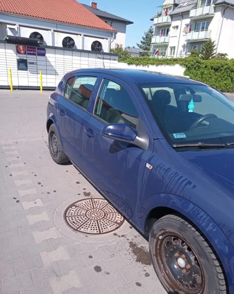 Opel Astra cena 6500 przebieg: 327323, rok produkcji 2004 z Wołomin małe 106